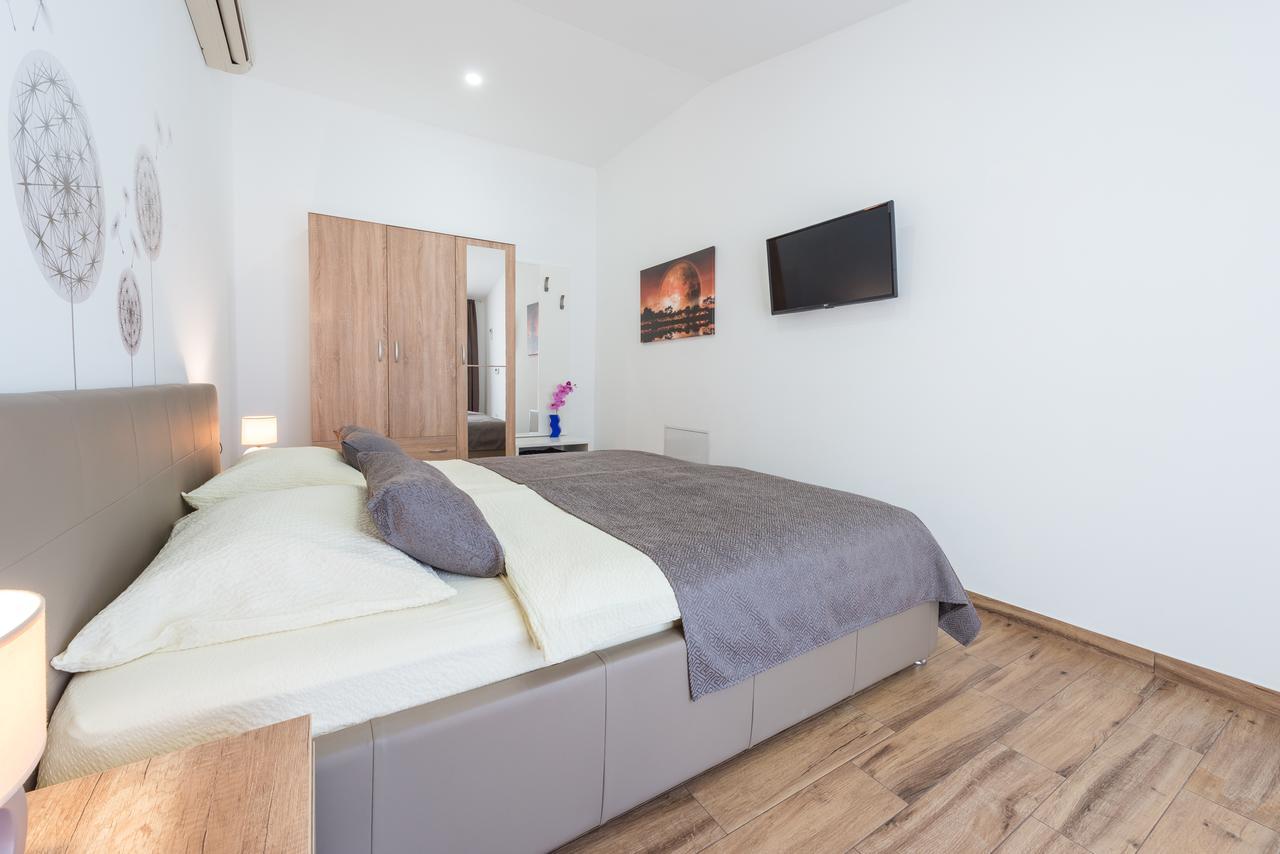 Apartments Villa Elena Кавтат Екстериор снимка